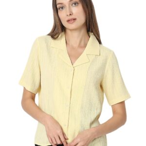 Textured Cuban Collar Short Sleeves Casual Shirt